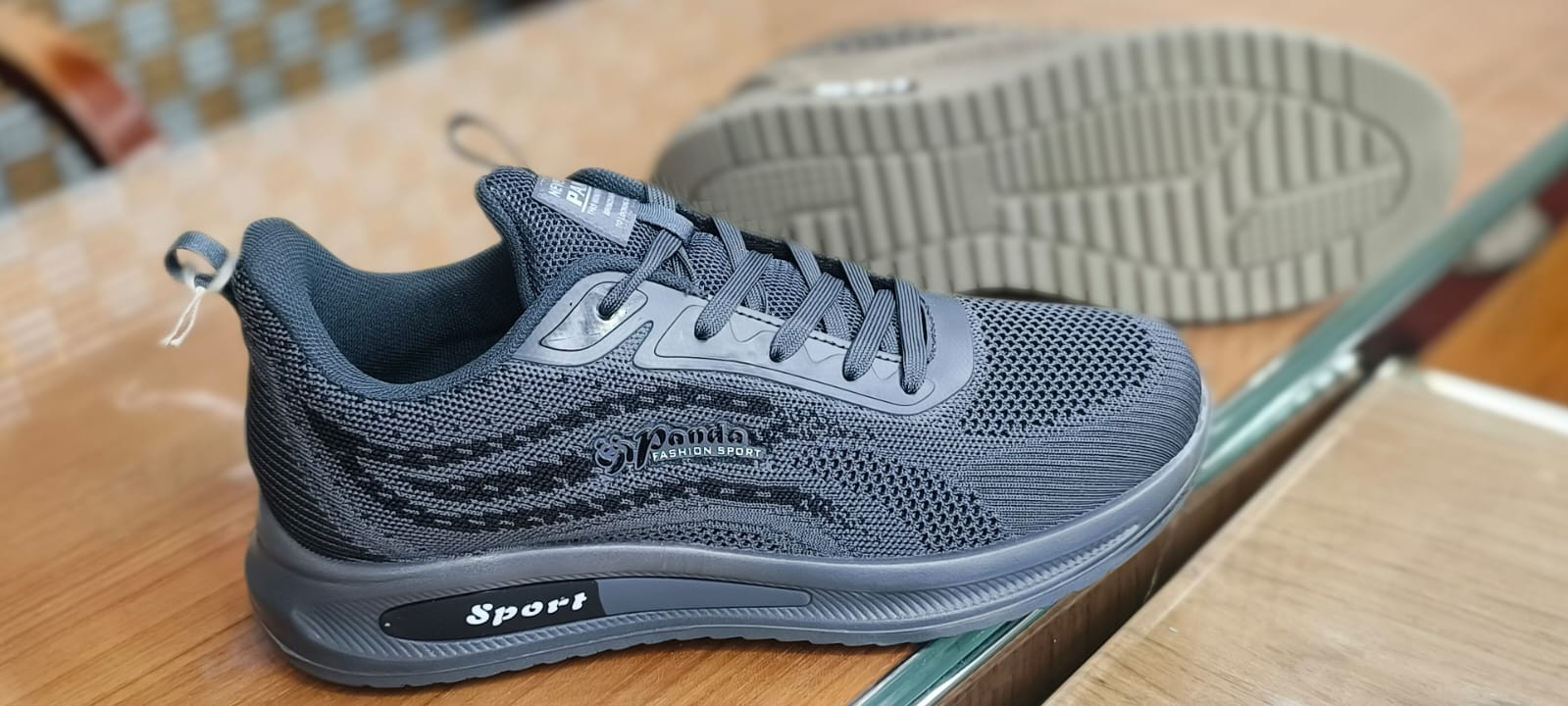 Premium China Sports Sneakers